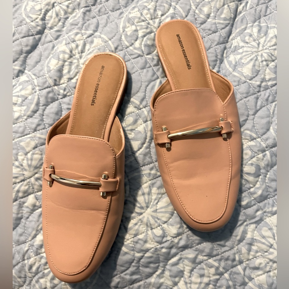 Women’s slides